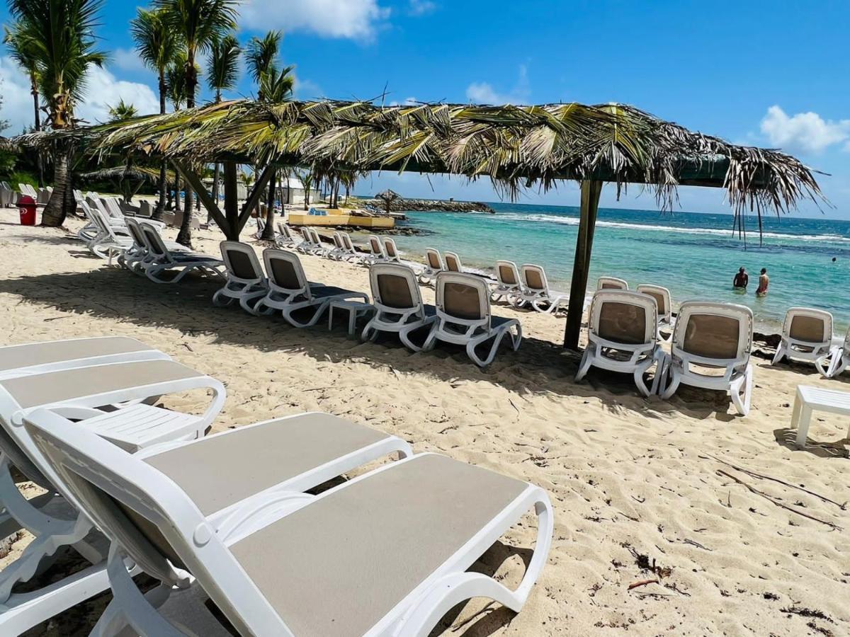Appartement Arc En Ciel 3 Pieces Avec Acces Piscine Et Plage Saint-Francois  Exterior foto