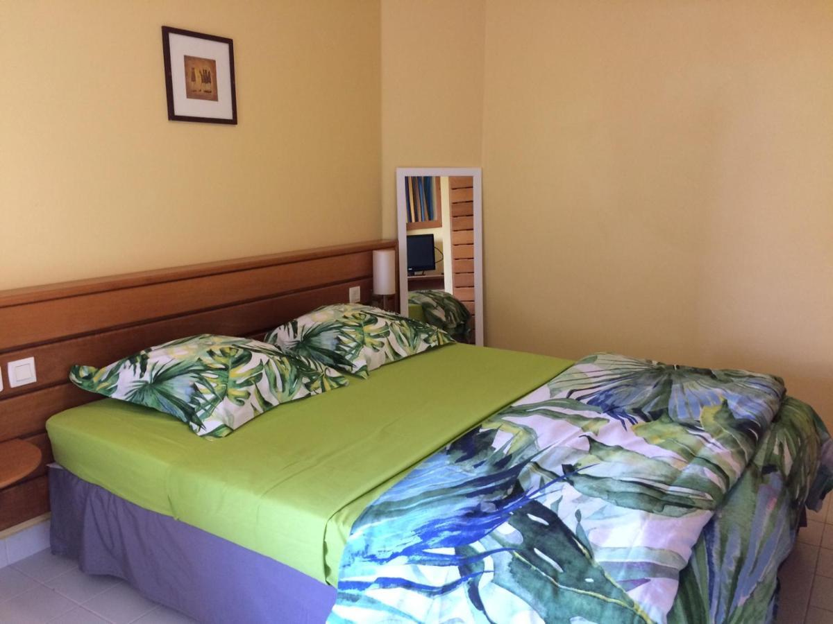 Appartement Arc En Ciel 3 Pieces Avec Acces Piscine Et Plage Saint-Francois  Exterior foto